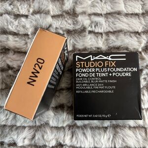 MAC Cosmetics Studio Fix Powder Plus Foundation - NW20 Shade
